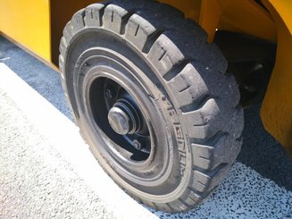 Четырехопорные погрузчики Caterpillar DP50K - 12