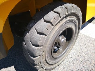 Четырехопорные погрузчики Caterpillar DP50K - 13