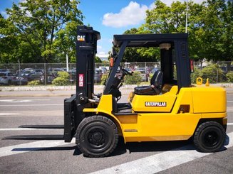 Четырехопорные погрузчики Caterpillar DP50K - 2