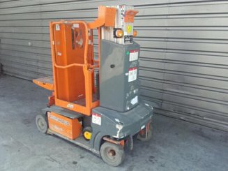 Строительный подъёмник с вертикальной мачтой JLG TOUCAN DUO - 1