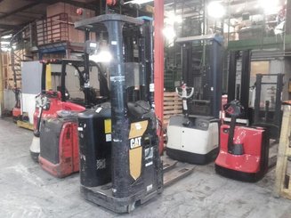Штабелеры с платформой для оператора Caterpillar NSR16N