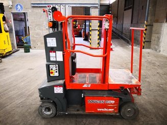 Строительный подъёмник с вертикальной мачтой JLG TOUCAN DUO - 1