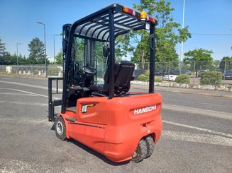 Трехопорные погрузчики Hangcha A3W18