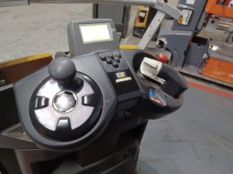 Четырехопорные погрузчики Caterpillar NO20NE
