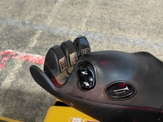 Трехопорные погрузчики Yale ERP16VT SWB - 8