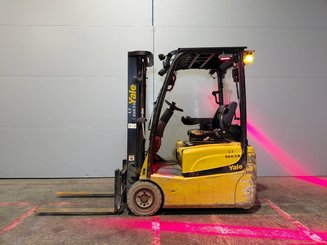 Трехопорные погрузчики Yale ERP16VT SWB