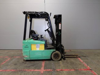 Трехопорные погрузчики Yale ERP16 ATF