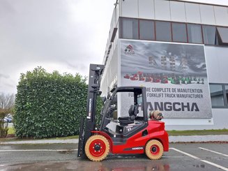 Четырехопорные погрузчики Hangcha XF35G-2 - 2