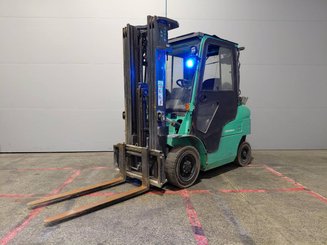 Четырехопорные погрузчики Mitsubishi FG25N