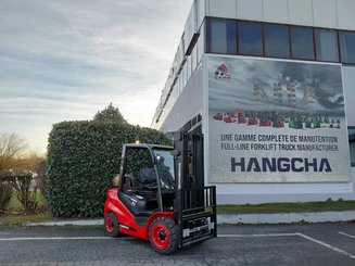 Четырехопорные погрузчики Hangcha XF35G-2 (CPYD35-X2H21F1) - 1