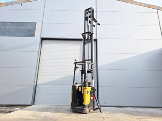 Штабелеры с платформой для оператора Caterpillar NSR20N