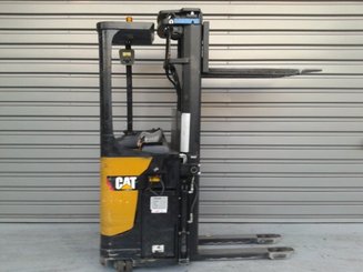 Штабелеры с платформой для оператора Caterpillar NSR20N