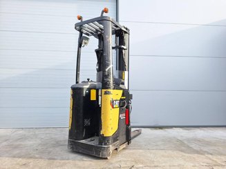 Штабелеры с платформой для оператора Caterpillar NSR20N