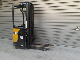 Штабелеры с платформой для оператора Caterpillar NSR20N