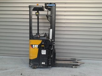 Штабелеры с платформой для оператора Caterpillar NSR20N
