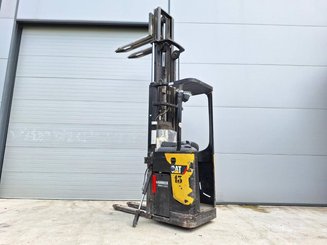 Штабелеры с платформой для оператора Caterpillar NSR20N