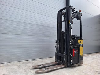 Штабелеры с платформой для оператора Caterpillar NSR20N