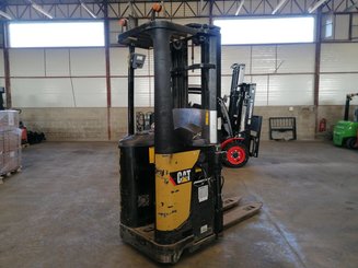 Штабелеры с платформой для оператора Caterpillar NSR20N