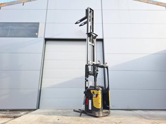 Штабелеры с платформой для оператора Caterpillar NSR20N