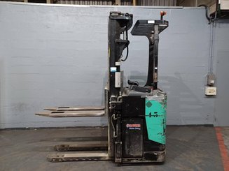 Штабелеры с платформой для оператора Caterpillar NSR20N - 1