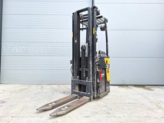 Штабелеры с платформой для оператора Caterpillar NSR20N