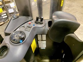 Штабелеры с платформой для оператора Caterpillar NSR20N