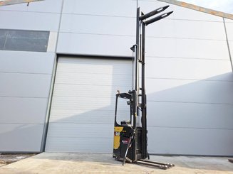 Штабелеры с платформой для оператора Caterpillar NSR20N