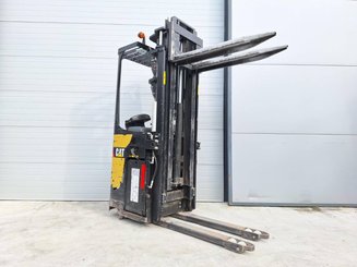 Штабелеры с платформой для оператора Caterpillar NSR20N