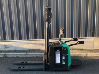 Штабелер с откидной платформой Mitsubishi SBV12P - 1