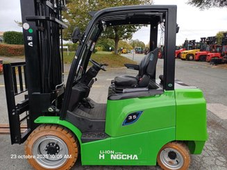 Четырехопорные погрузчики Hangcha AE35-I