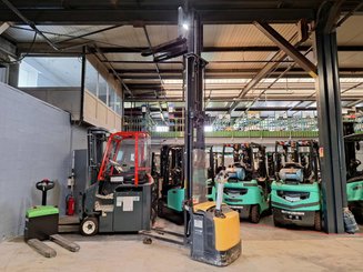 Штабелеры с электроприводом Mitsubishi SBP16N2I