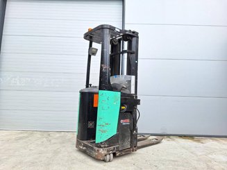 Штабелеры с платформой для оператора Caterpillar NSR20N