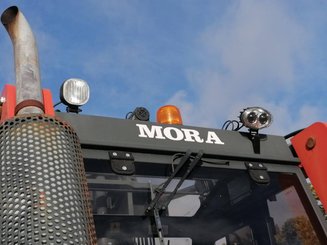 Четырехопорные погрузчики Mora M180C