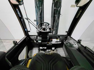 Четырехопорные погрузчики Yale GLP55VX