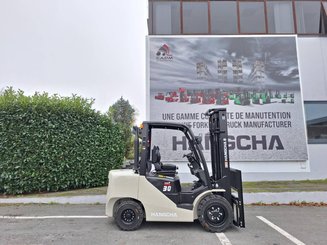 Четырехопорные погрузчики Hangcha XF30D