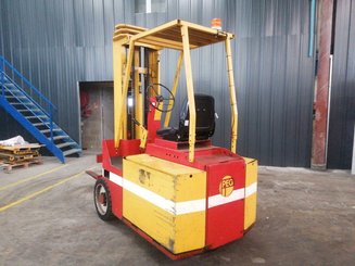 Трехопорные погрузчики Peg F2050EB