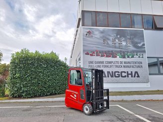 Трехопорные погрузчики Hangcha A3W18 - 1