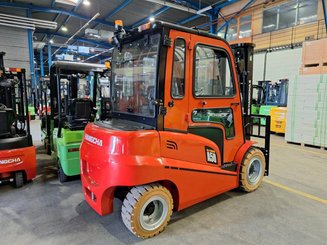 Четырехопорные погрузчики Hangcha A4W50