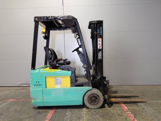 Трехопорные погрузчики Yale ERP16 ATF - 5