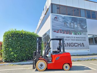 Четырехопорные погрузчики Hangcha AE30