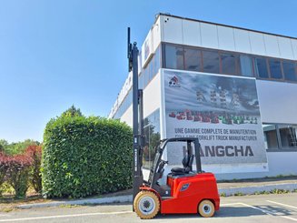 Четырехопорные погрузчики Hangcha AE30