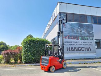 Четырехопорные погрузчики Hangcha AE30