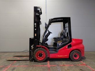 Четырехопорные погрузчики Hangcha XF35D-2