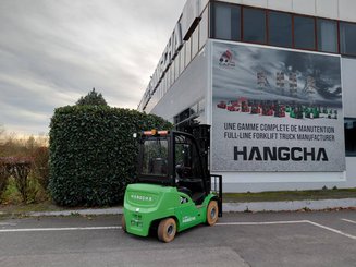 Четырехопорные погрузчики Hangcha XC30i