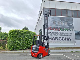 Четырехопорные погрузчики Hangcha AE20C