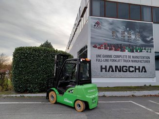 Четырехопорные погрузчики Hangcha XC30i