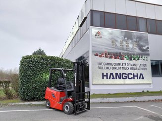 Четырехопорные погрузчики Hangcha AE20C
