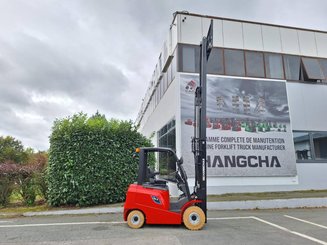 Четырехопорные погрузчики Hangcha AE25