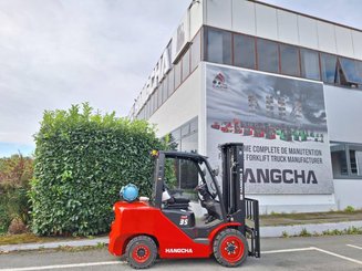 Четырехопорные погрузчики Hangcha XF35G
