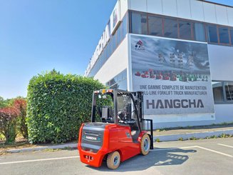Четырехопорные погрузчики Hangcha AE30
